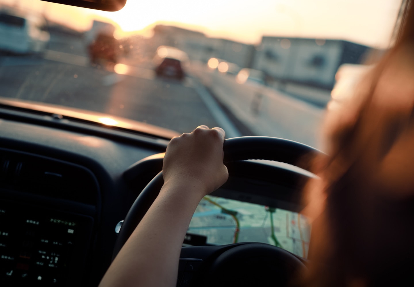 Conducteur accompagnant un patient à la clinique d'ophtalmologie IRIS