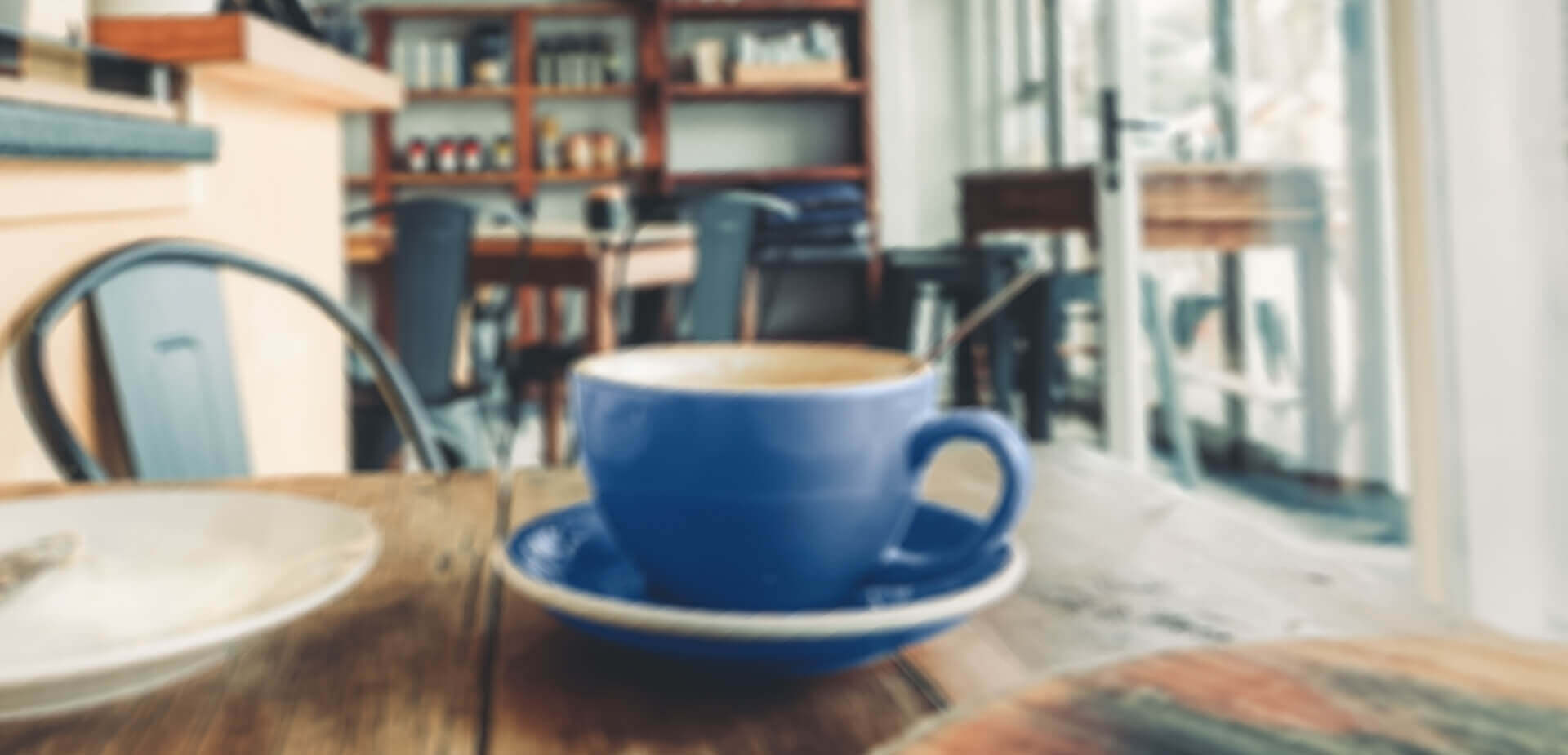 Simulation d'une tasse floue à cause d'un problème d'astigmatisme