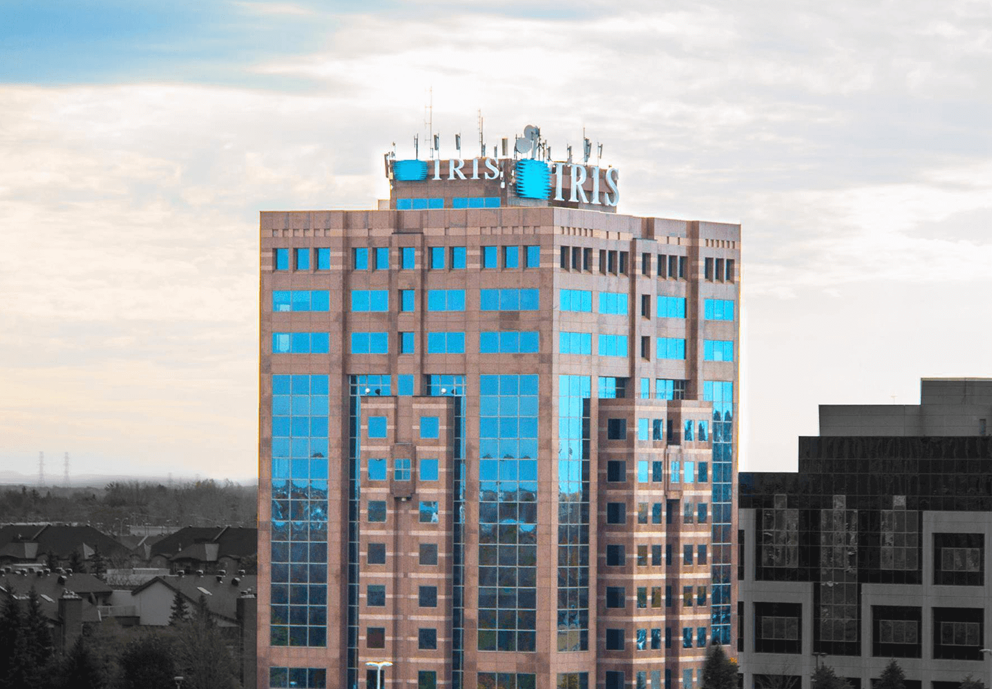 Tour IRIS située à Laval au Québec